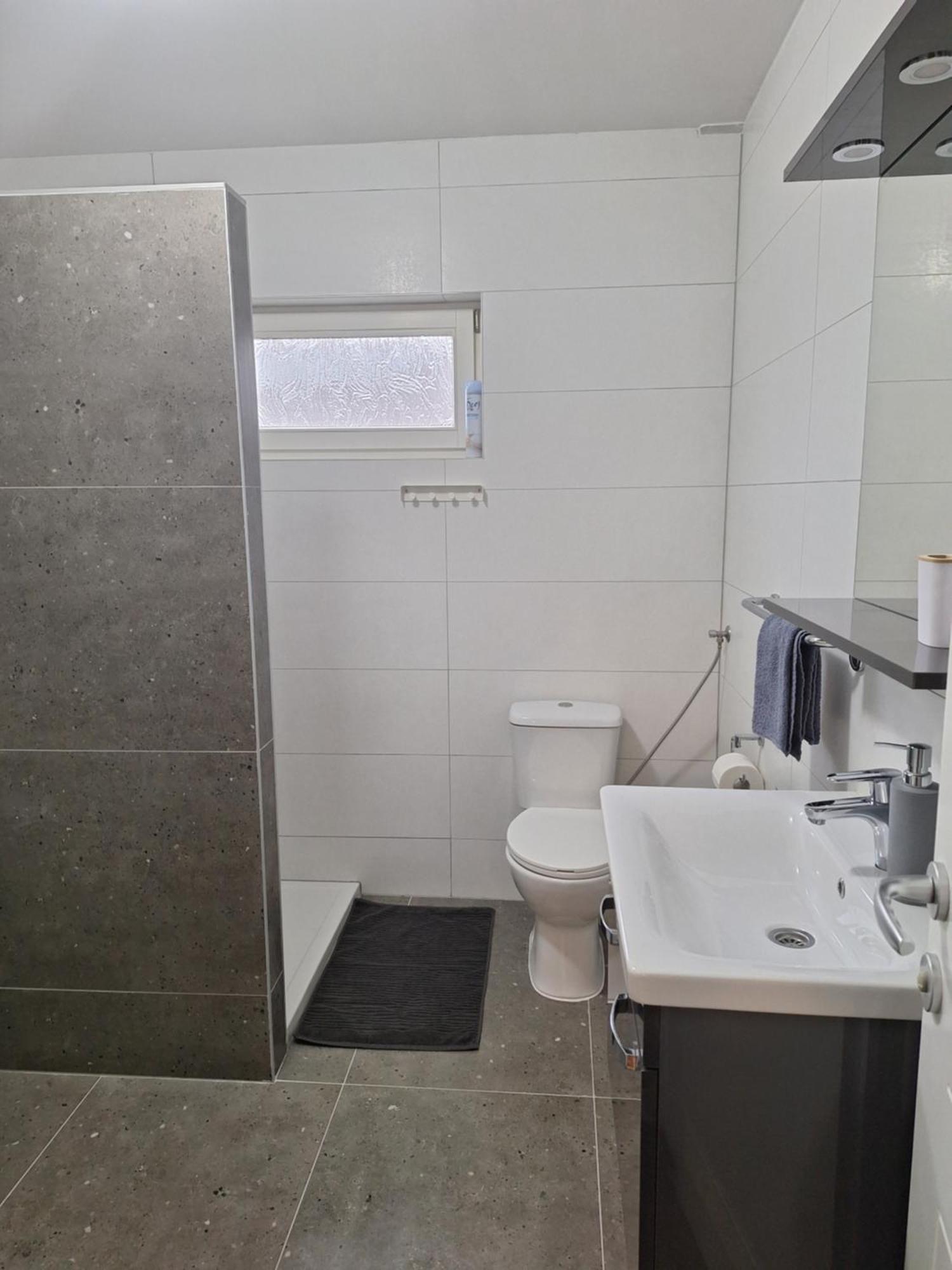 Apartments Place4You Бйеловар Екстериор снимка