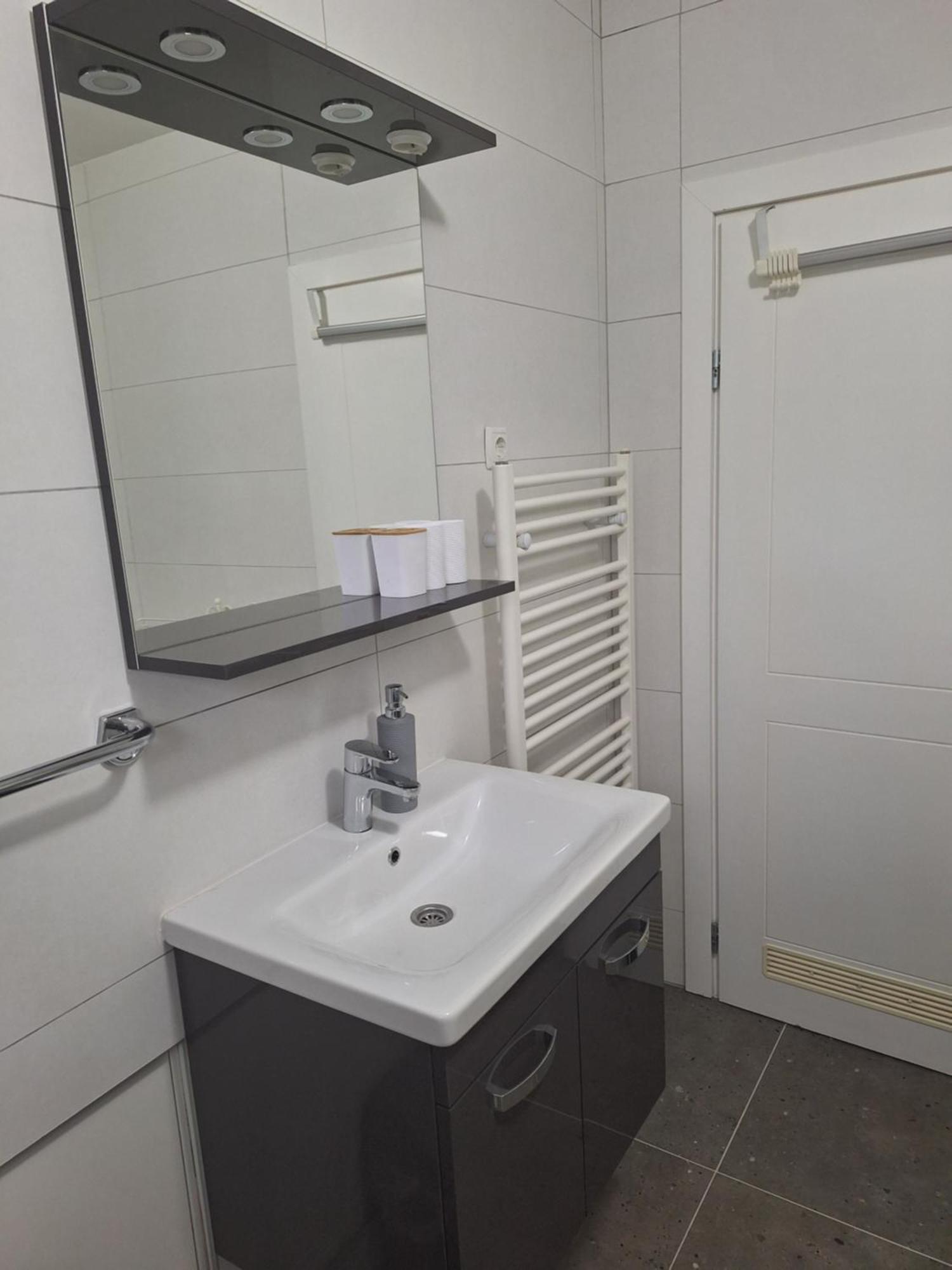Apartments Place4You Бйеловар Екстериор снимка